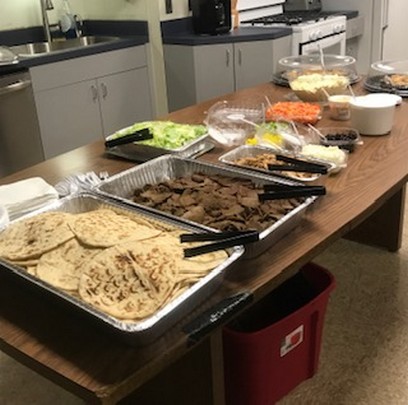 Anonymous donor picks up lunch for Willoughby Police